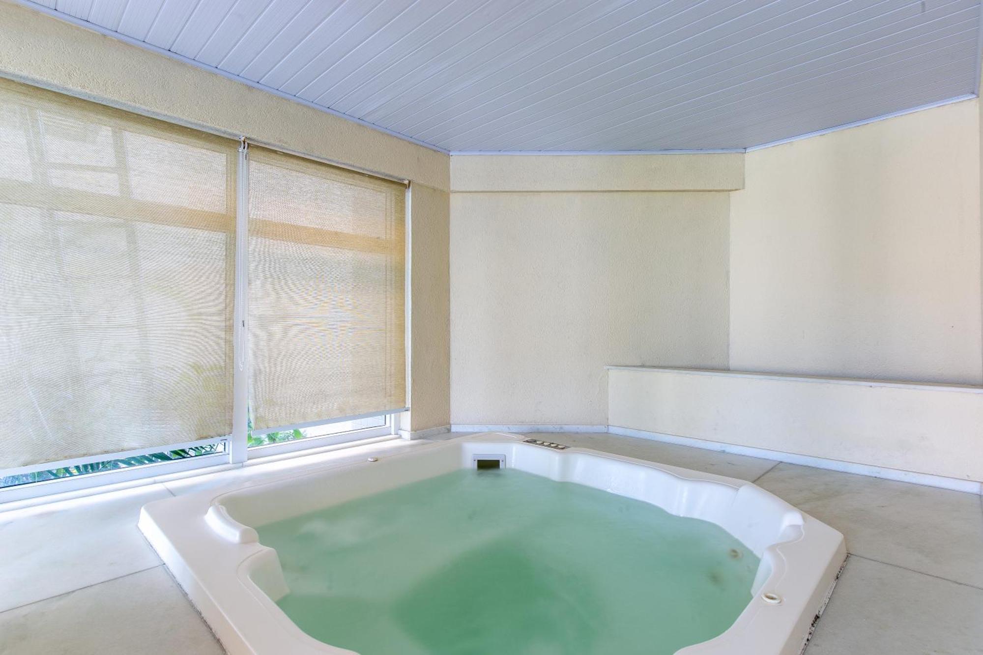 Apartamento Lindo Apto, Predio Beira Mar Com Piscina E Hidro Cabo Frio