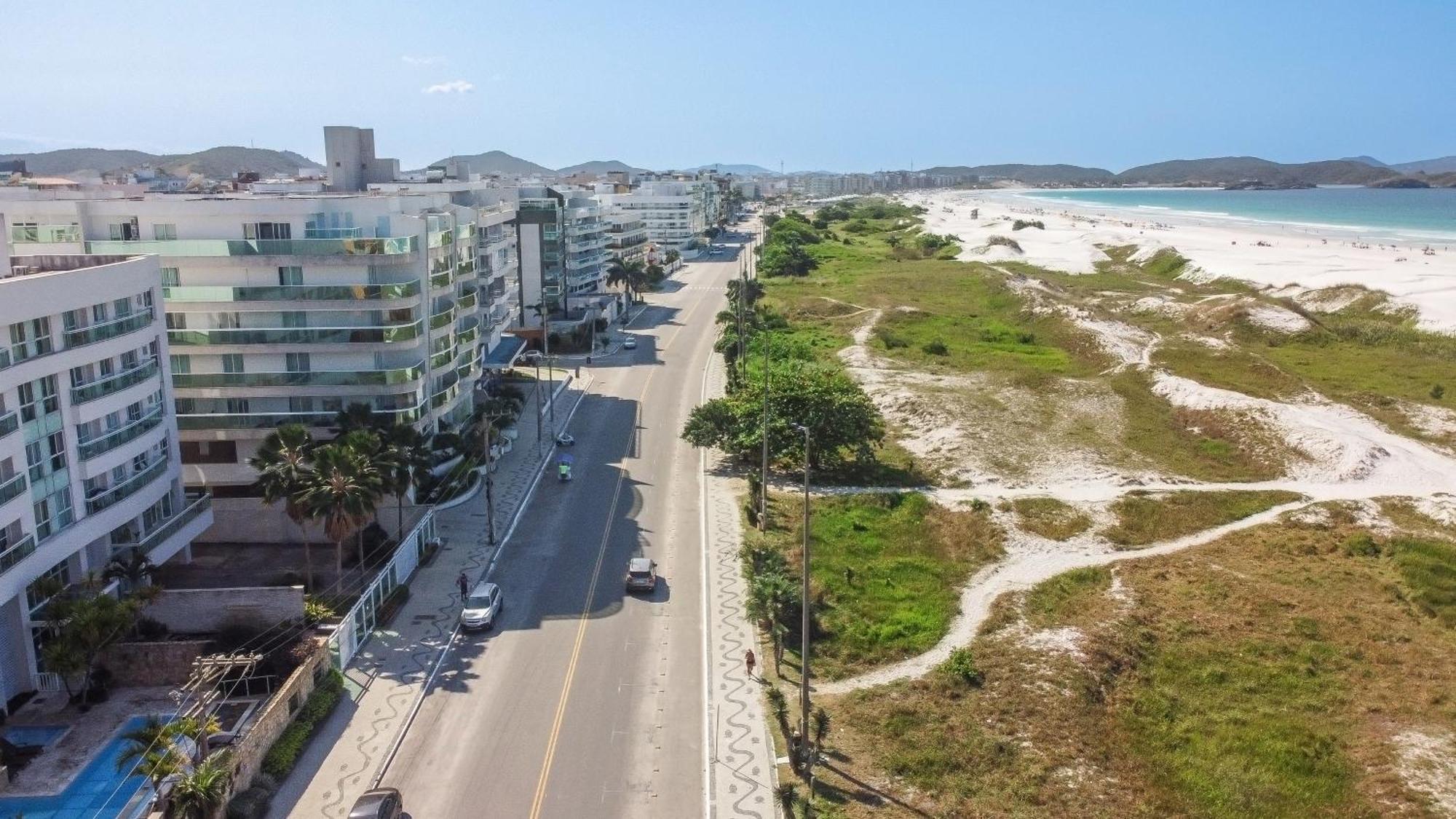 Lindo Apto, Predio Beira Mar Com Piscina E Hidro